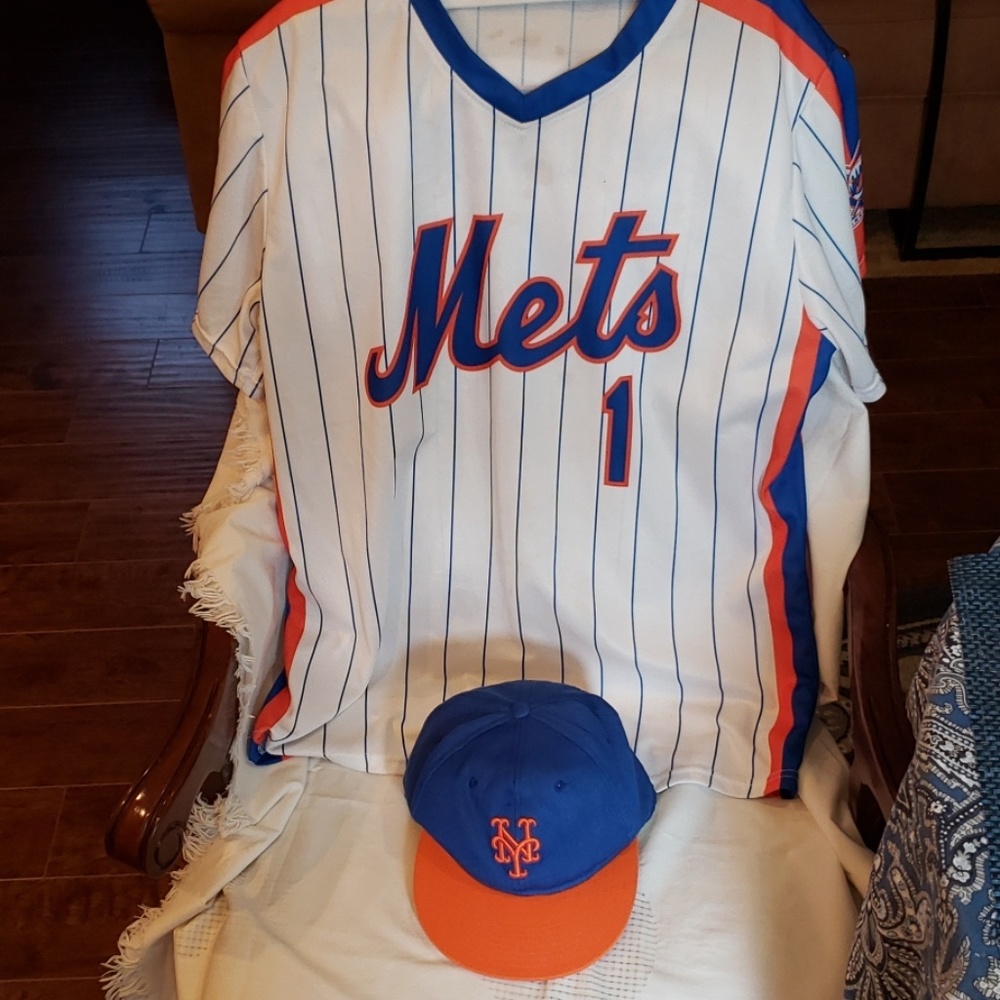 Authentic Mets Jersey with cap